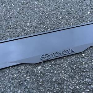 TOYOTA LOGO & WRITING